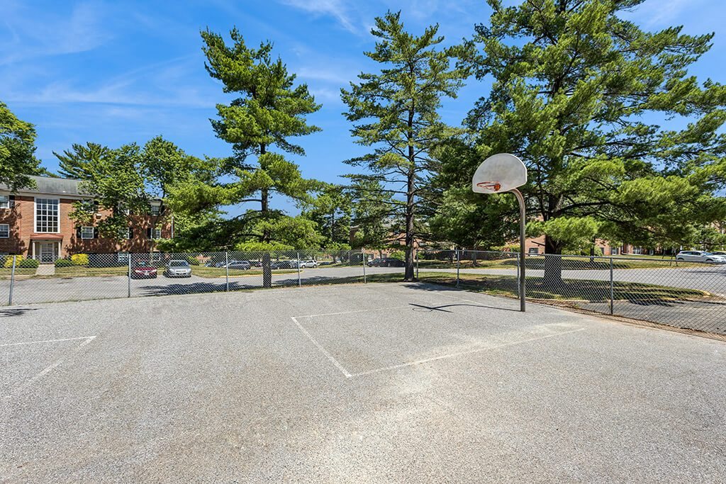 Basketball court at Villages at Marley Station in Glen Burnie MD